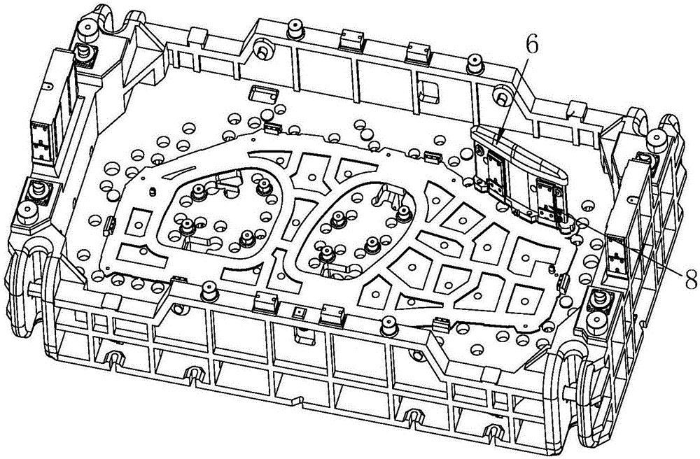 Automobile side wall outer plate drawing die provided with auxiliary drawing male die