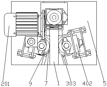 A pumping type automatic gluing device