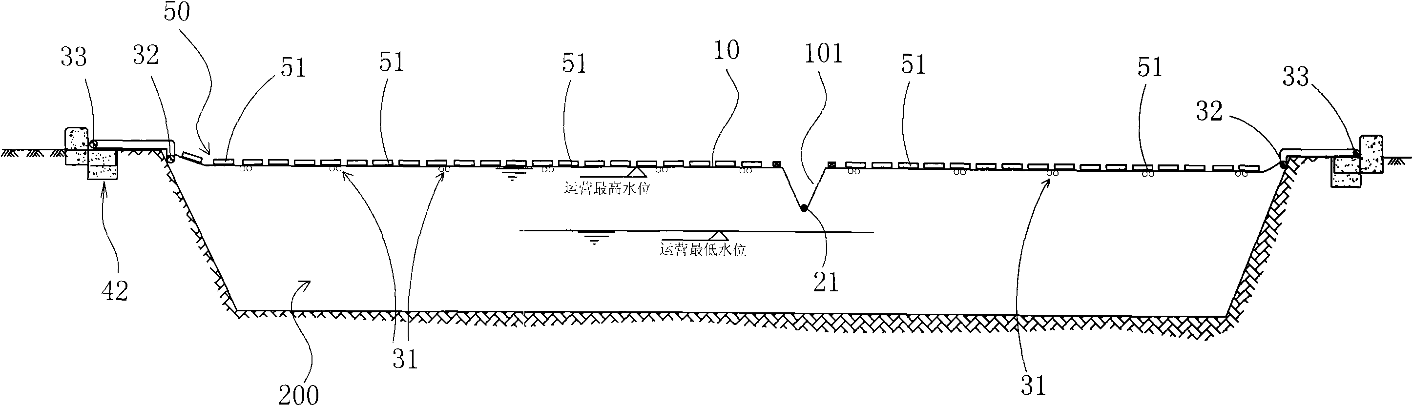 Wet construction method for coverage system of refuse landfill sewage adjusting tank