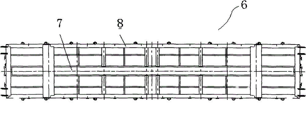 Mixed steel and wood floor for railway flatcars