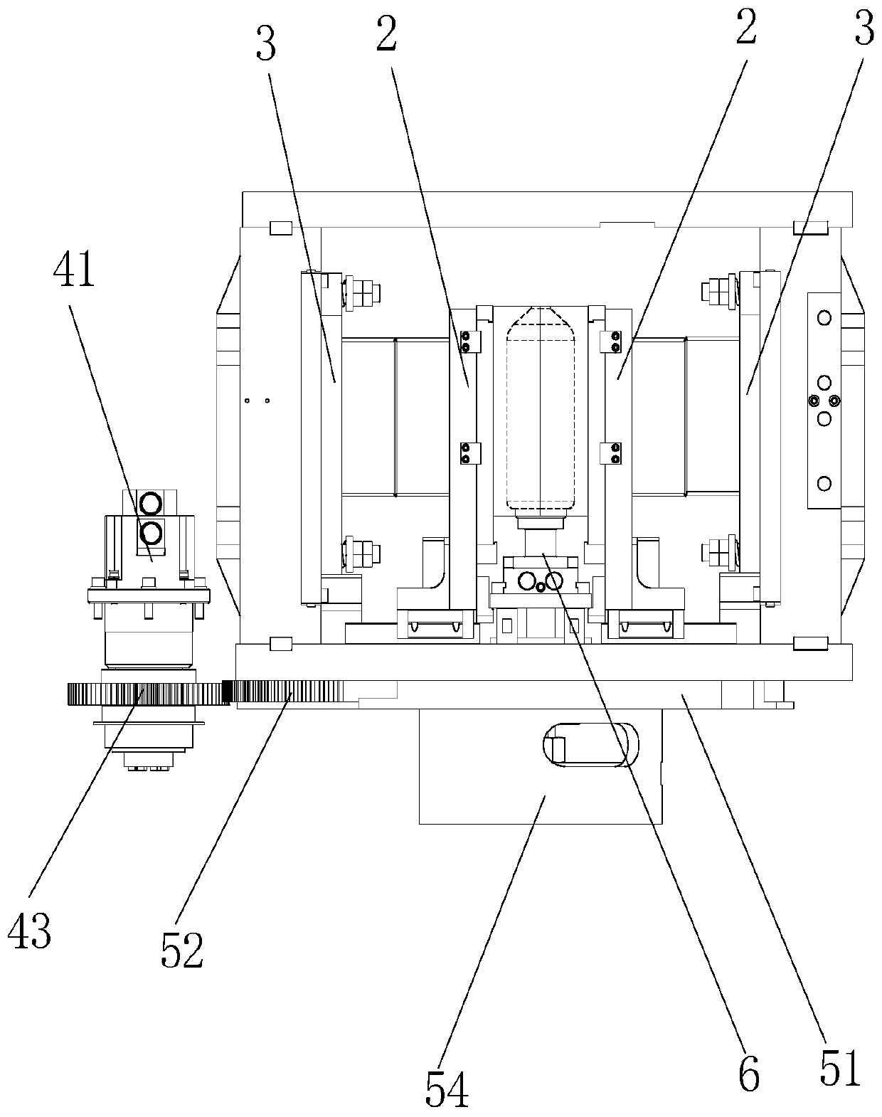 A mold opening and closing device for a bottle blowing machine