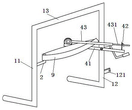 One-handed towel twisting device