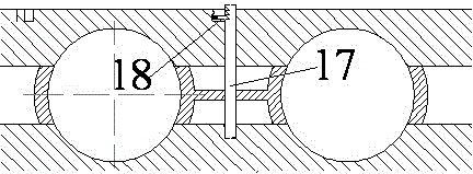 Rollable inner support device for automobile safety tire