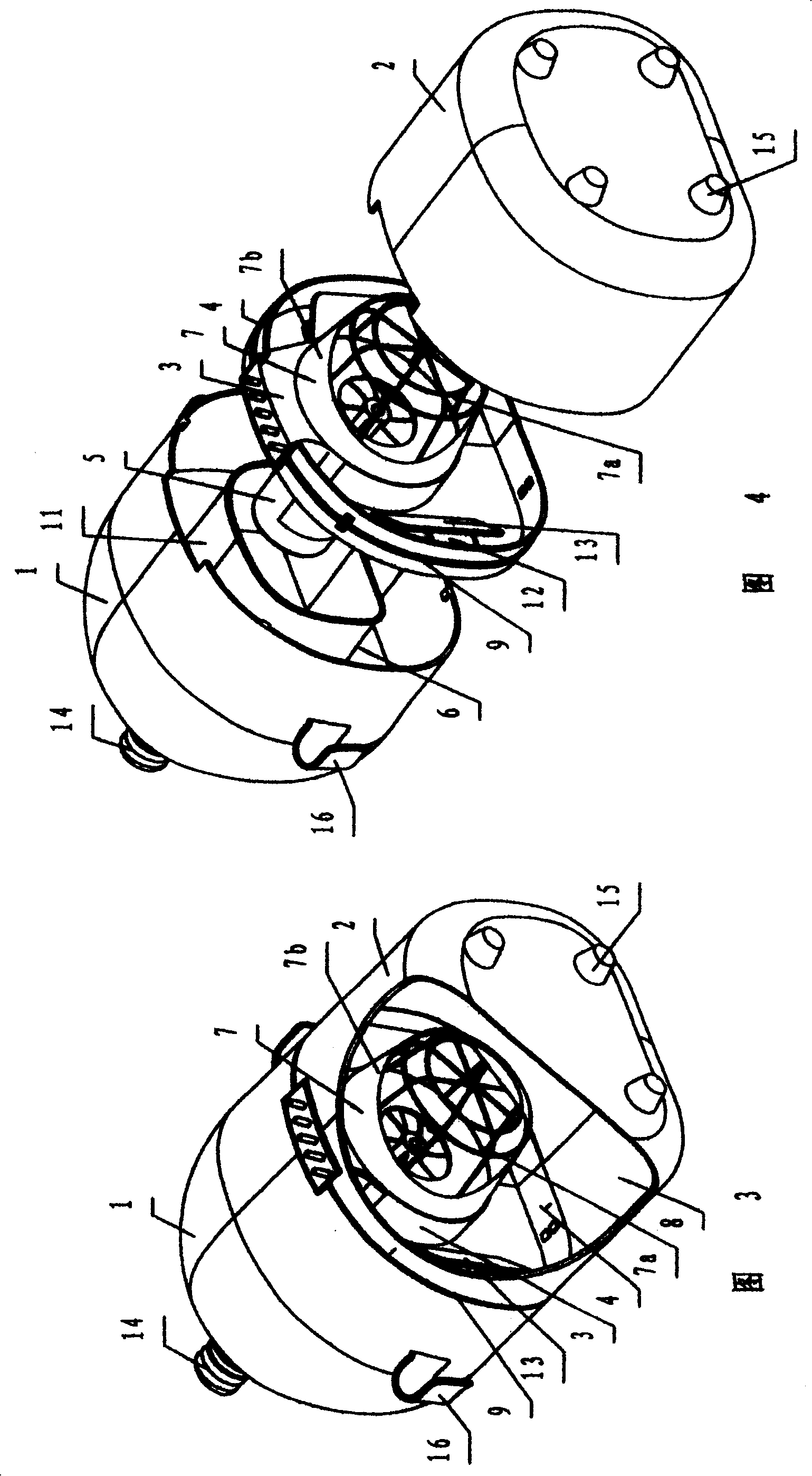 Vacuum cleaner with preseparating structure