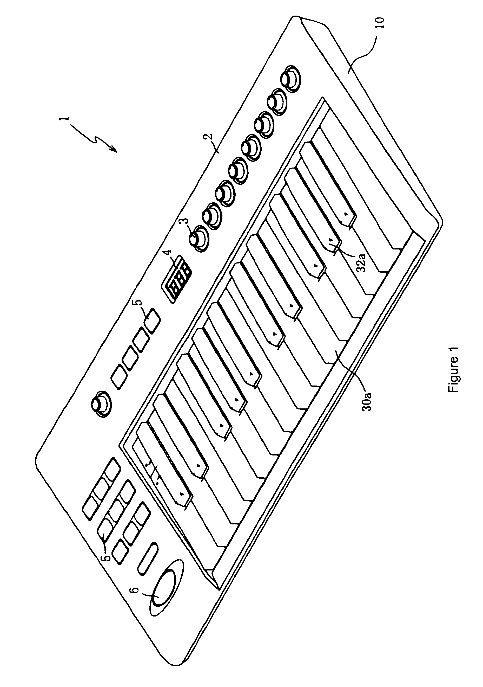 Compact keyboard apparatus with accurate detection of key pressing speed