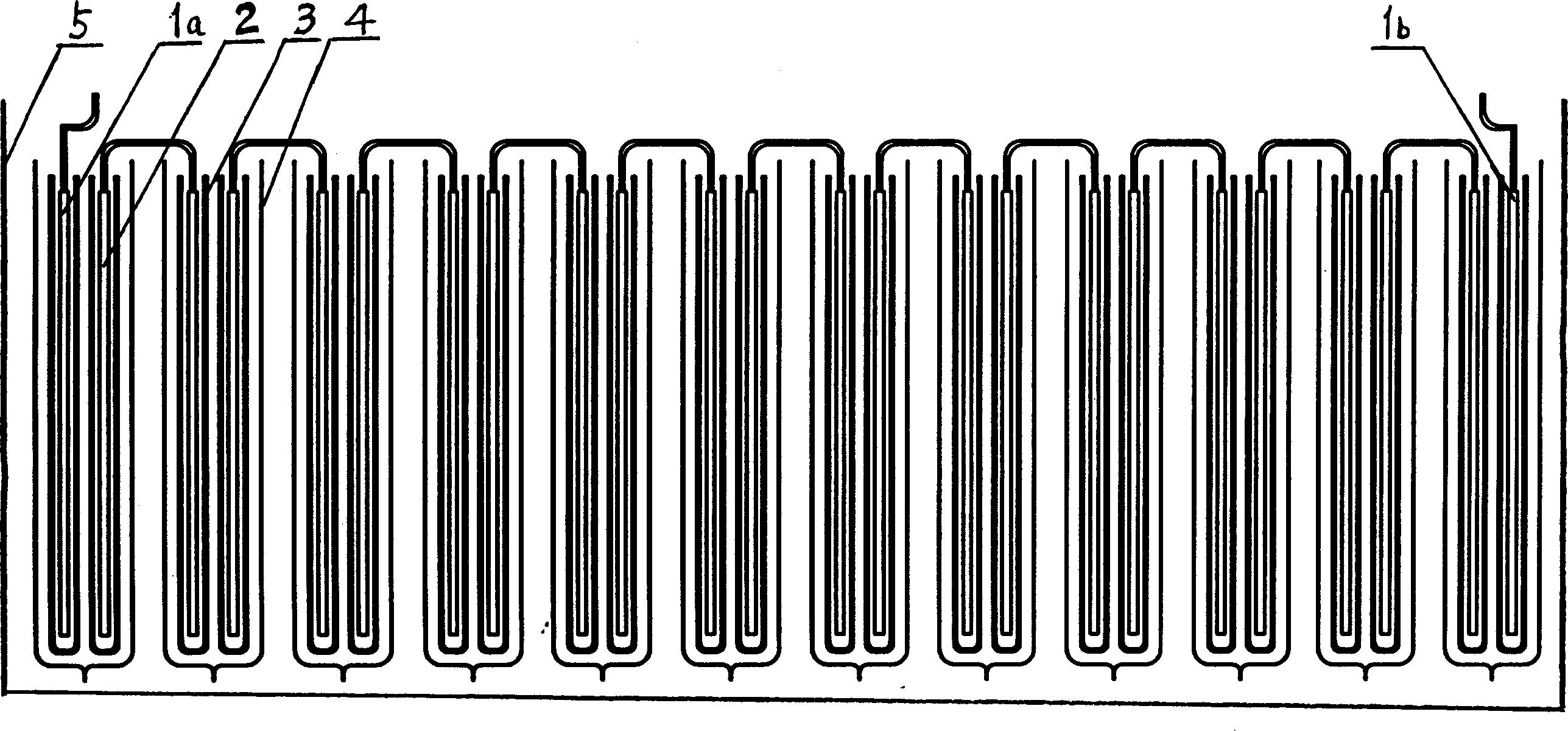 Pole Plate folding type lead-acid accumulator and its preparing method