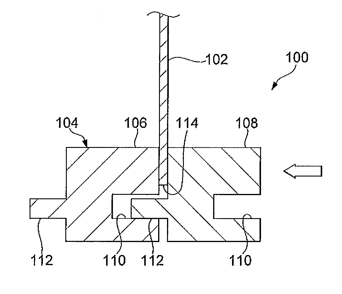 Battery cooling module foot profile design for a jointless conductive fin/foot compressed interface connection