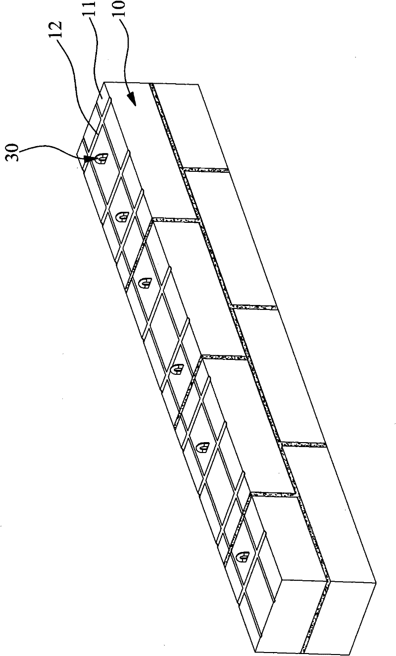 Structure of stone wall constructed by strip stone cut by machine and method thereof