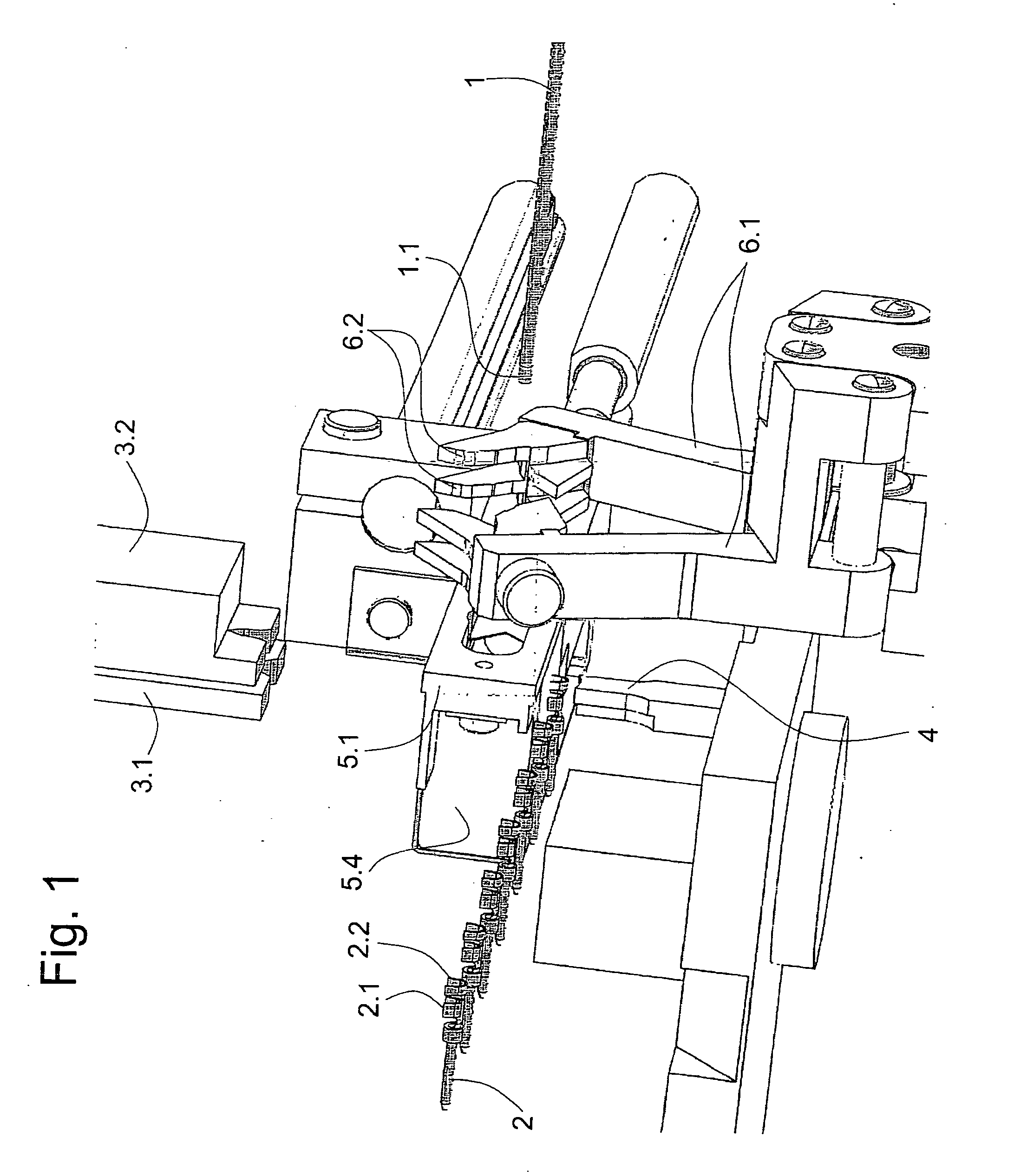 Device for processing a wire