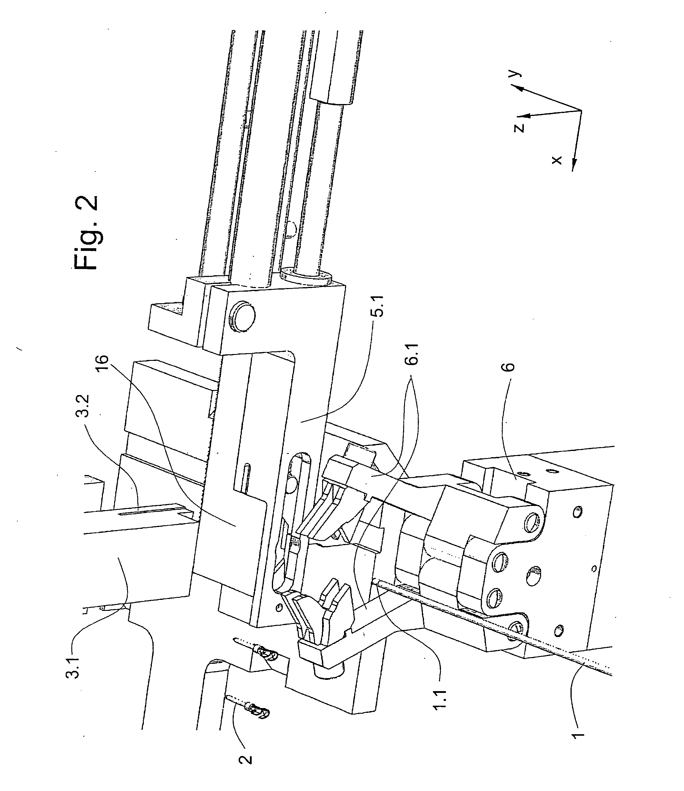 Device for processing a wire