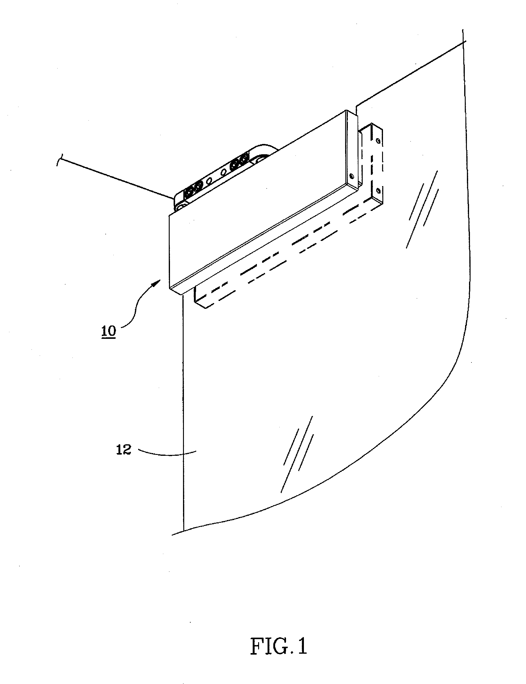 Patch fitting with auto-return function