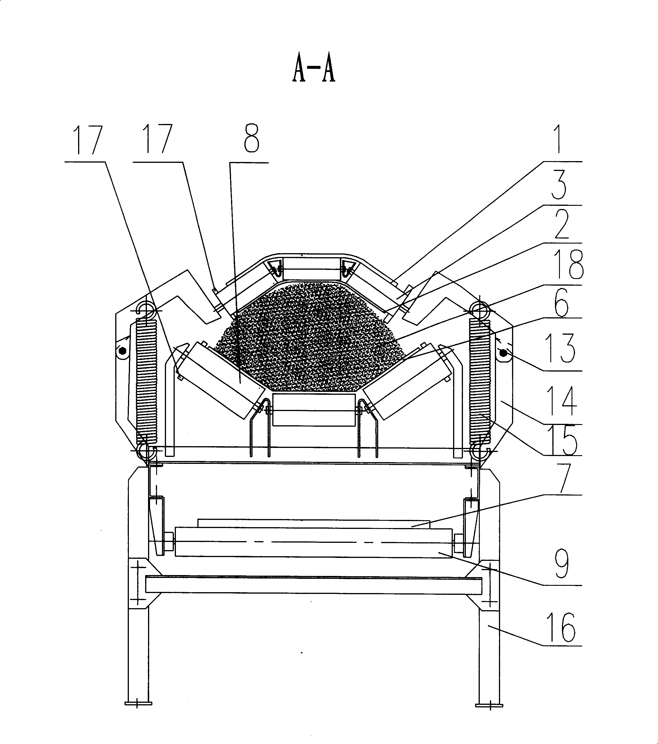 Rising large inclination angle belt conveyor of common rubber belt