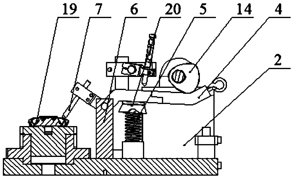 Automobile bevel gear automatic detecting and bouncing device