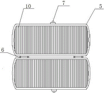 A gluing device for bamboo canes