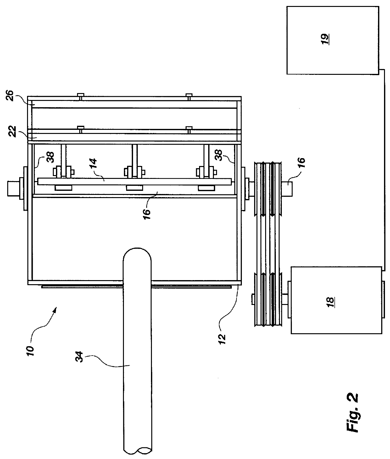 Apparatus and method for comminuting glass fibers