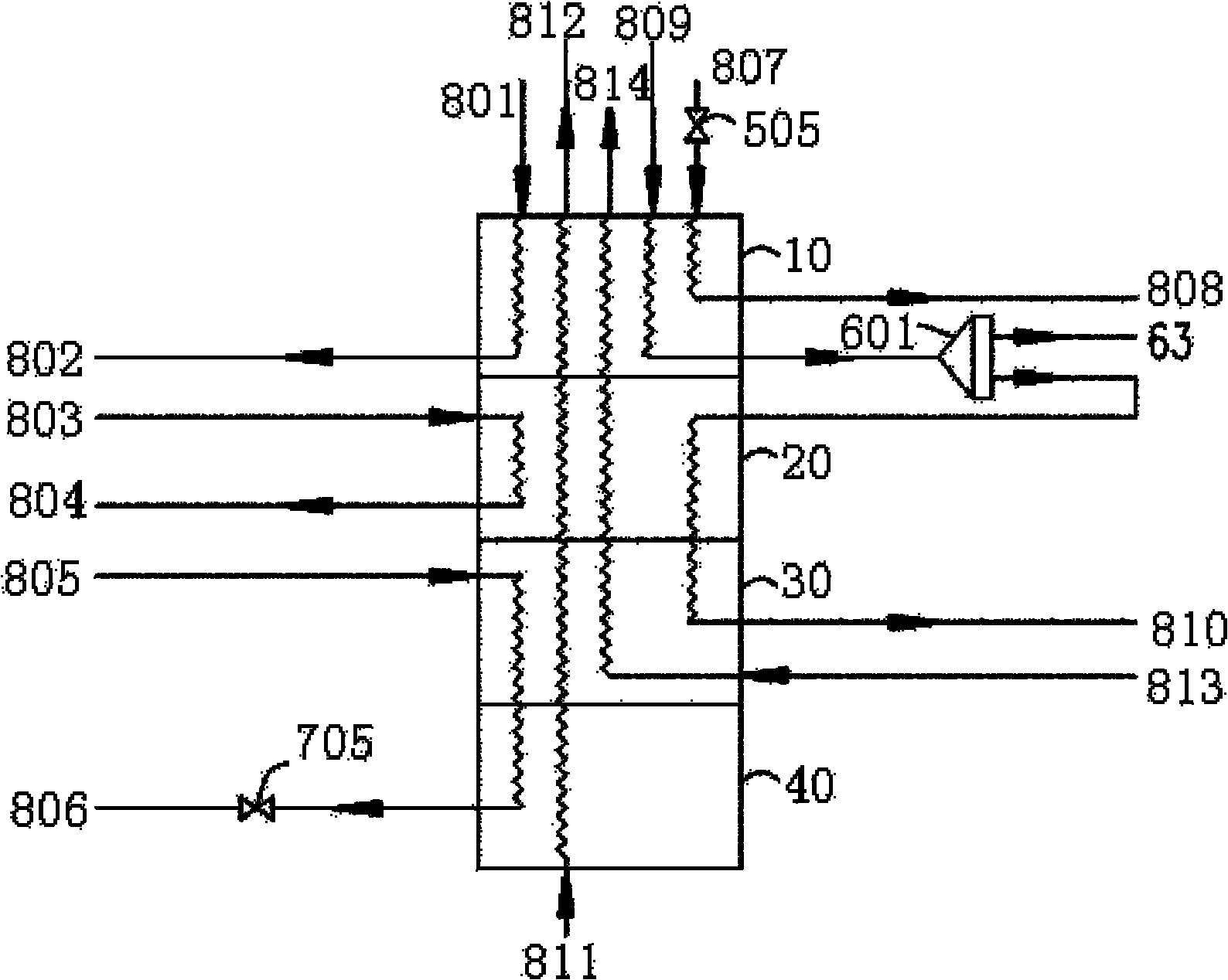 Offshore natural gas liquefying method and device