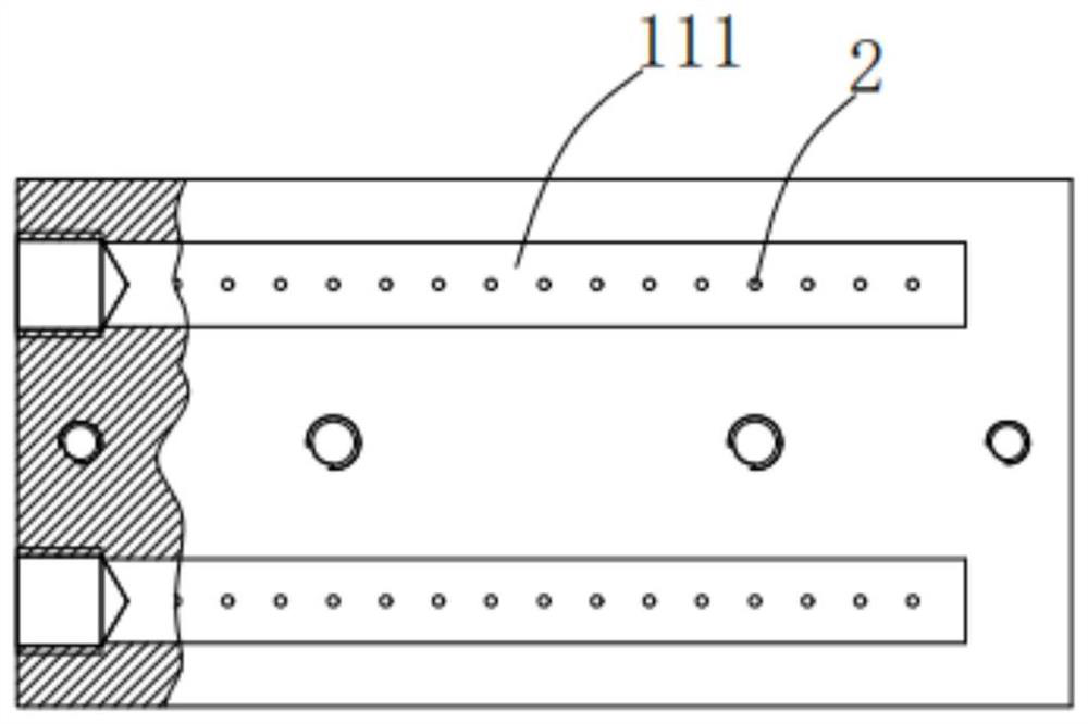 Uniform diffusion type multi-stage composite humidifying system for paper webs