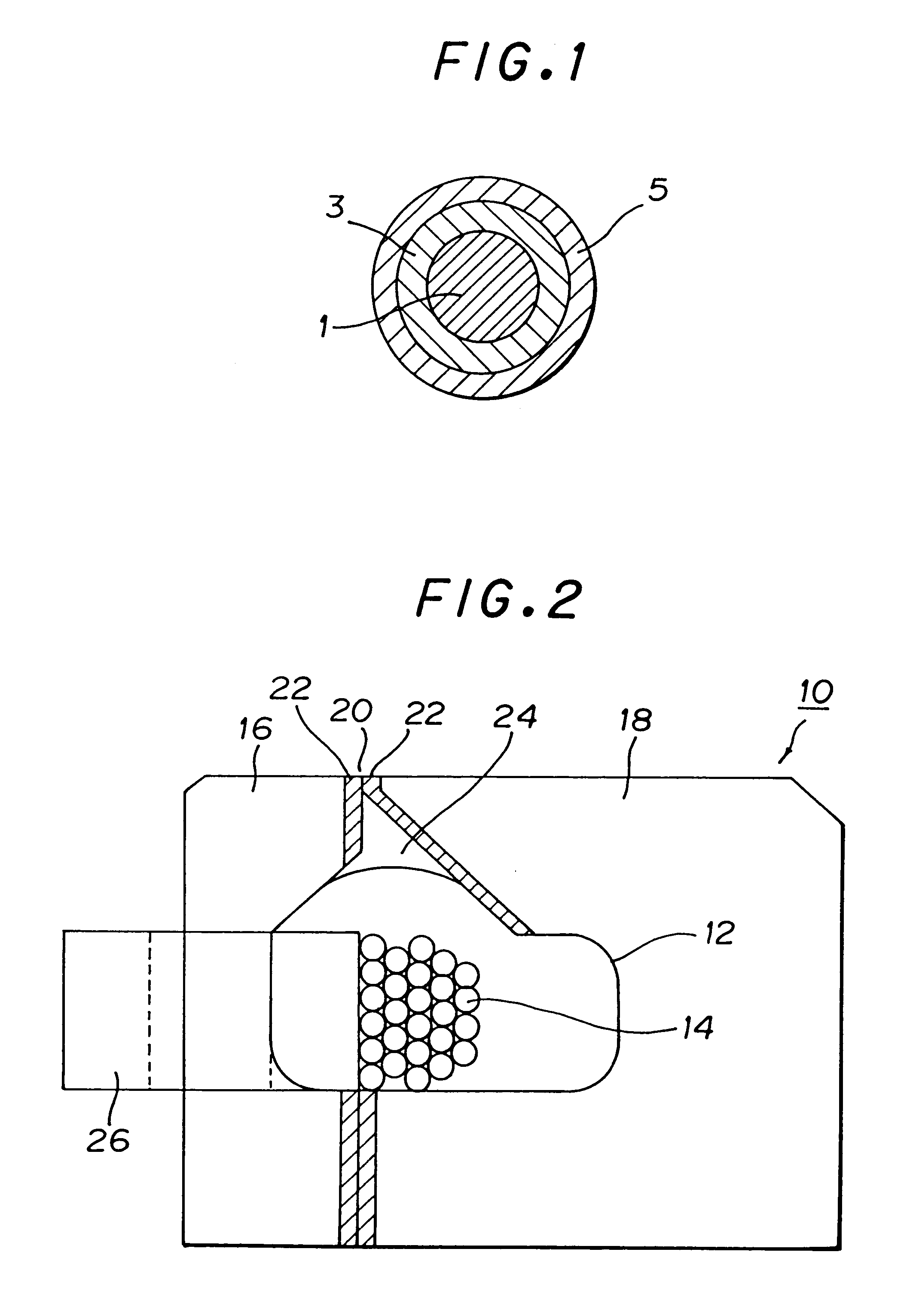 Composite type magnetic head using composite metallic wire