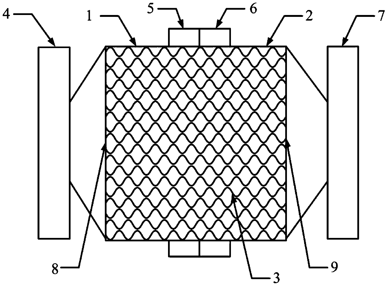 Plate-type flame arrester of which microchannels can achieve periodic backdrawing and outstretching