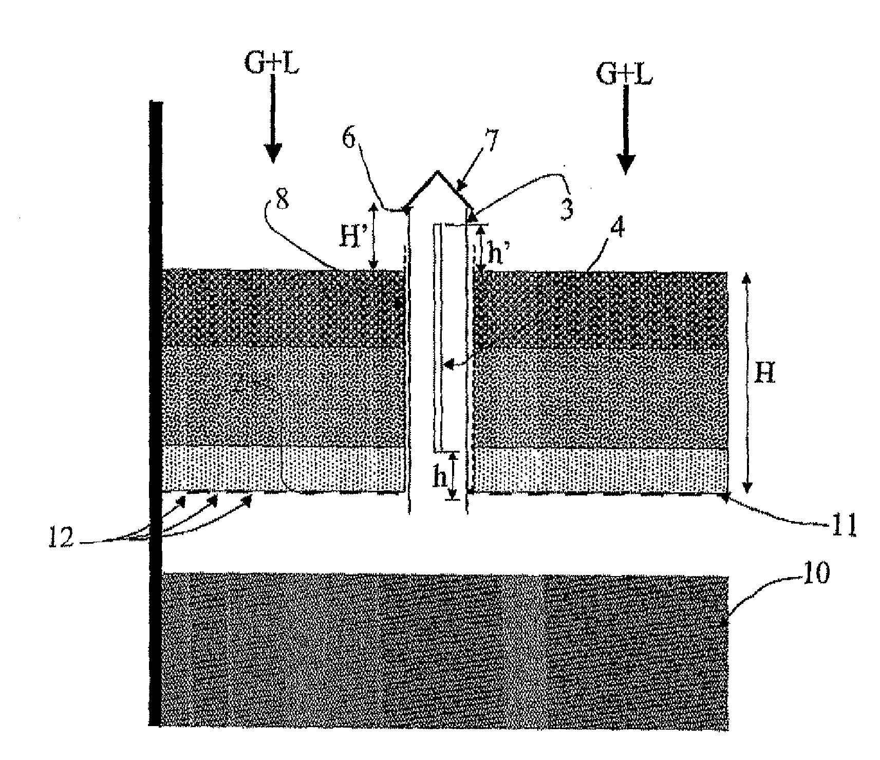 Filtration tray for fixed bed reactor with a co-current down-flow of gas and liquid