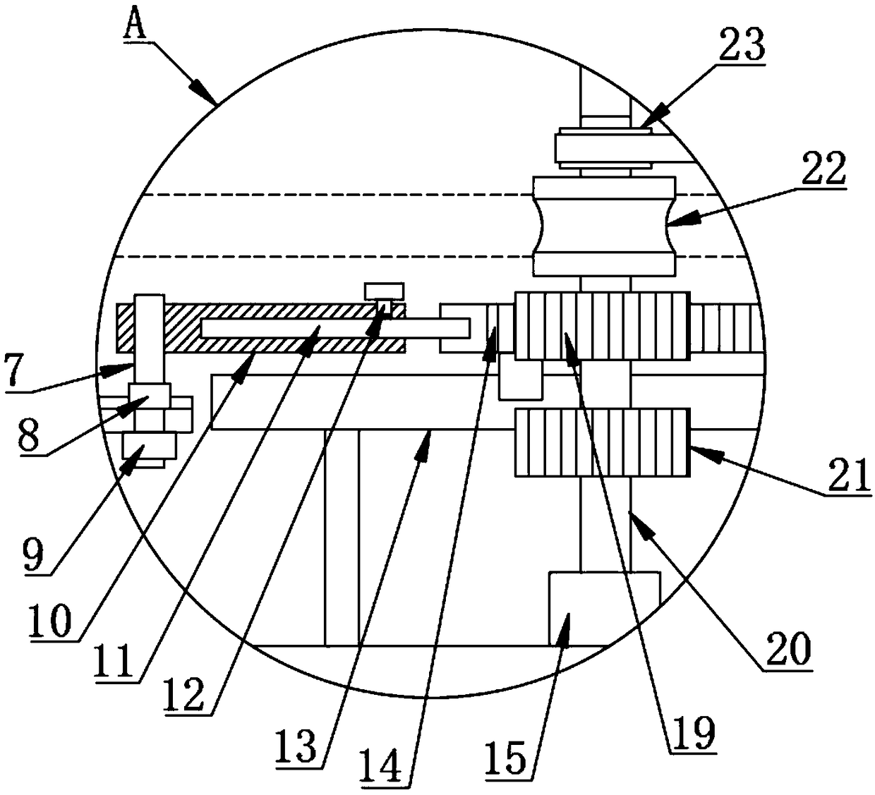 An adjustable equal-length steel pipe automatic cutting device