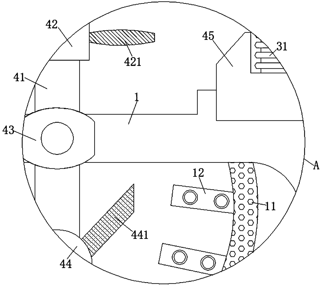 Screening-type micro-processing equipment for peeling of highland barley