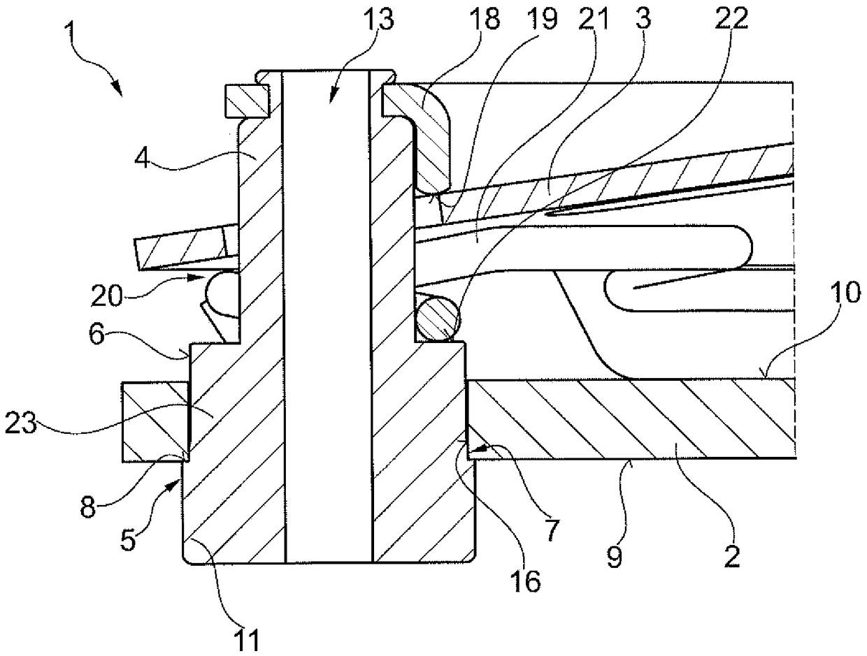 Coverless clutch with hollow pin and centering aid