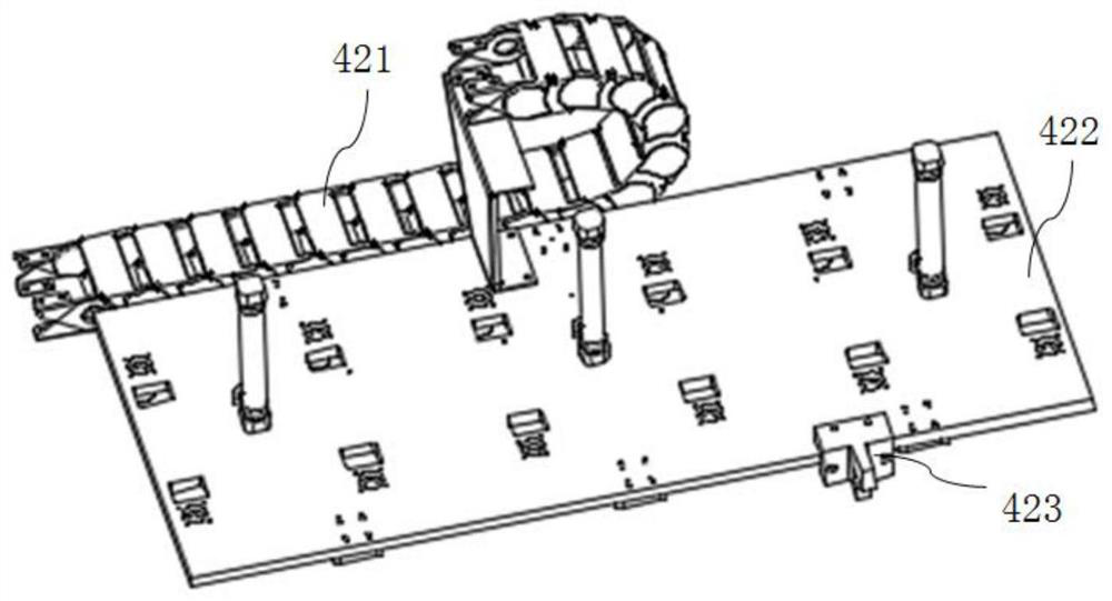 Carrier jointed board feeding and discharging equipment