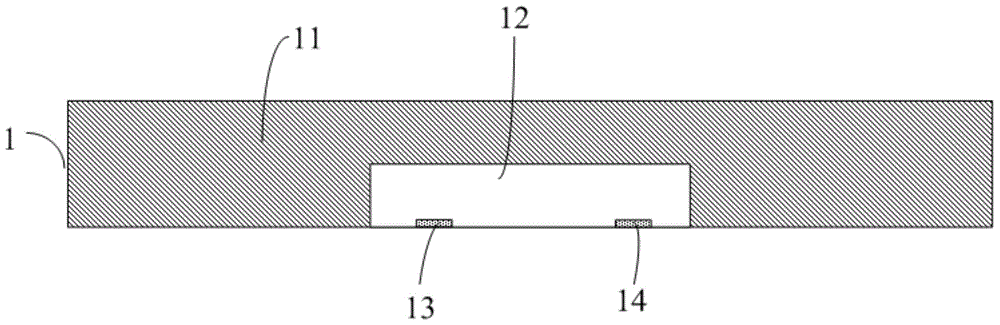 Integrated passive capacitor fan-out wafer-level packaging structure and manufacturing method