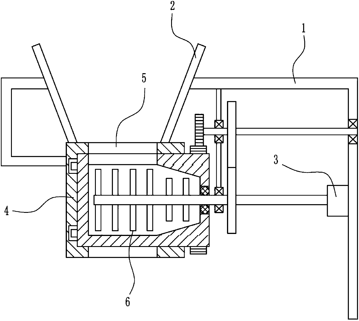 Intermittent-feeding juicing apparatus used for hawthorn fruit deep-processing