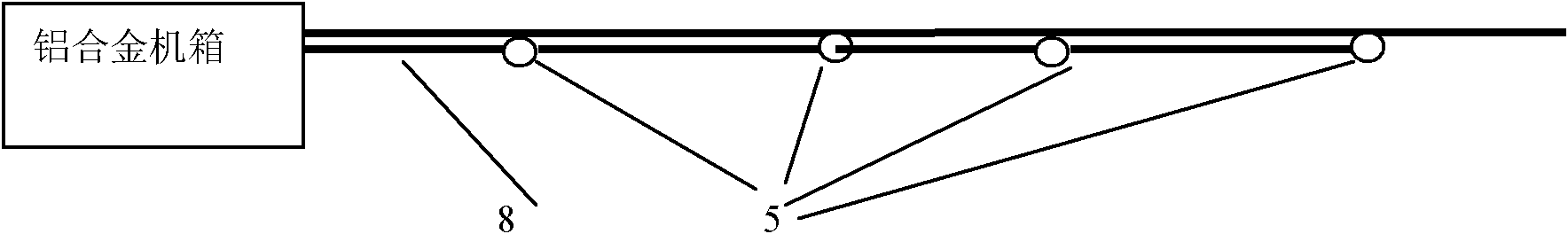 Temperature measuring device and method based on Raman light reflection