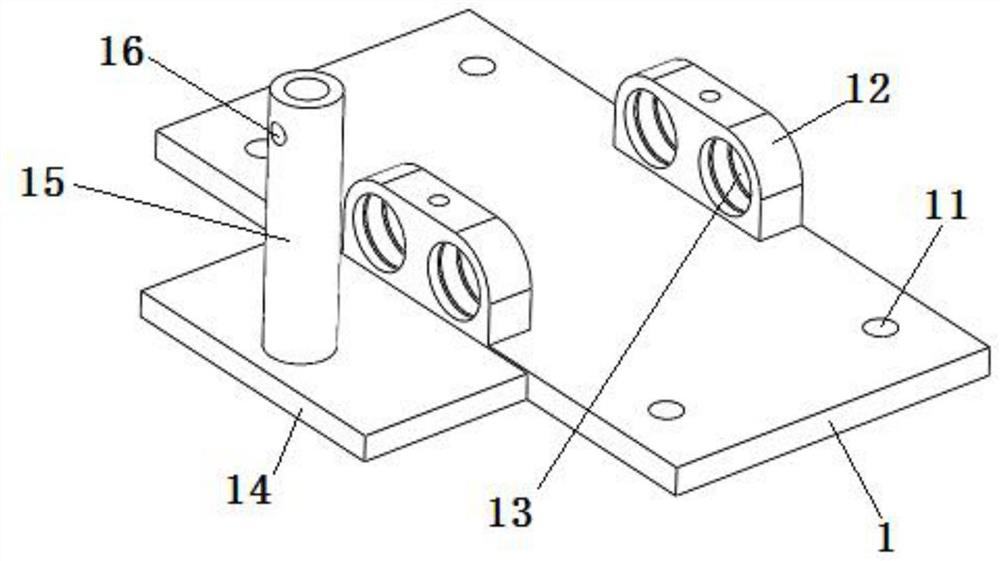 A bottom support structure at the junction between a semi-trailer compartment and a vehicle front and its application method