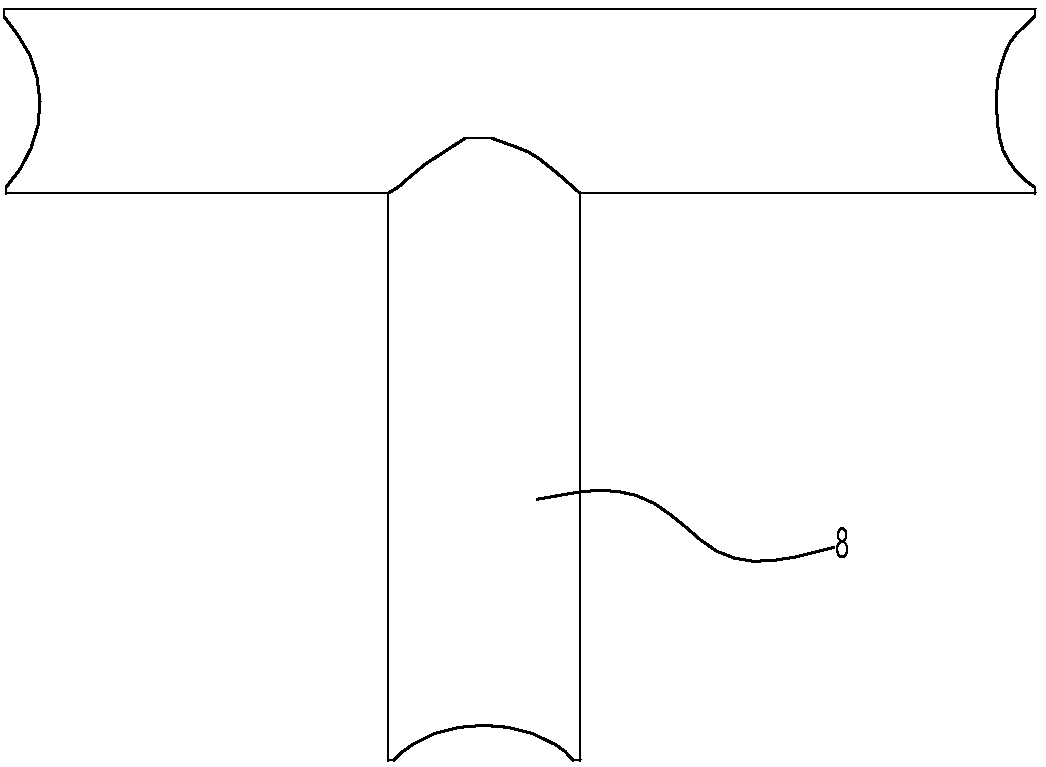 Automatic pipe arc-forming device and arc-forming method thereof