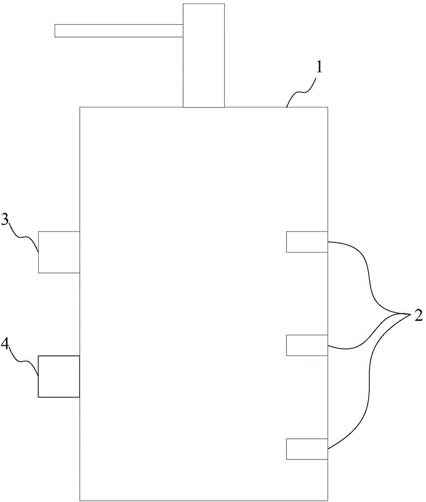 Device and method for liquid soap shortage alarm of soap dispenser