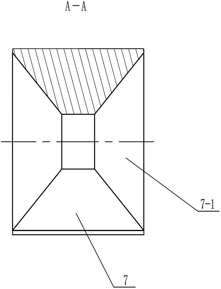 Magnetic pulse forming device and method of bimetal composite pipe