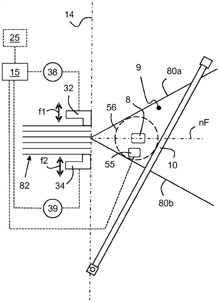 Loom and method for guiding a woven fabric in a loom