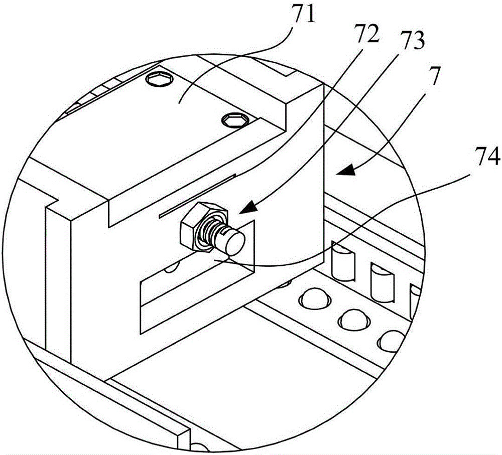 Single shear test device considering tensile bar bursting force