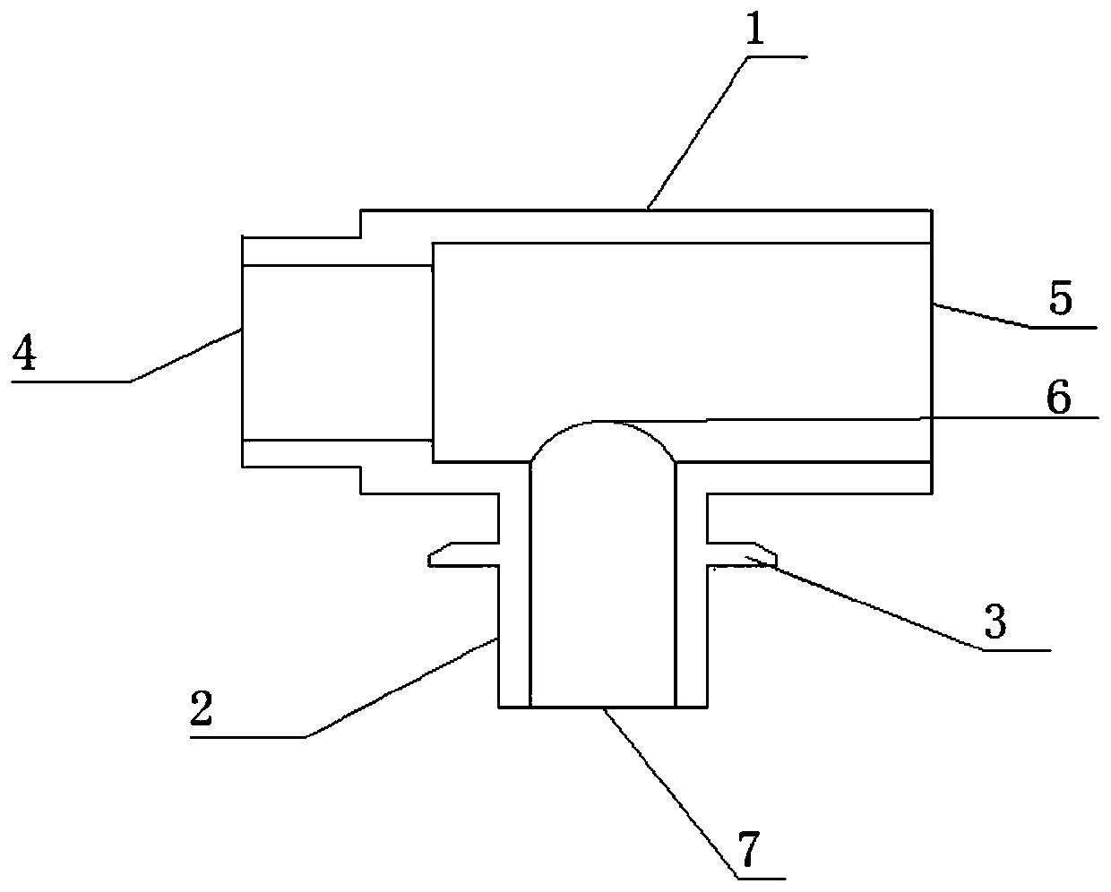 Plastic tee with shielding peak