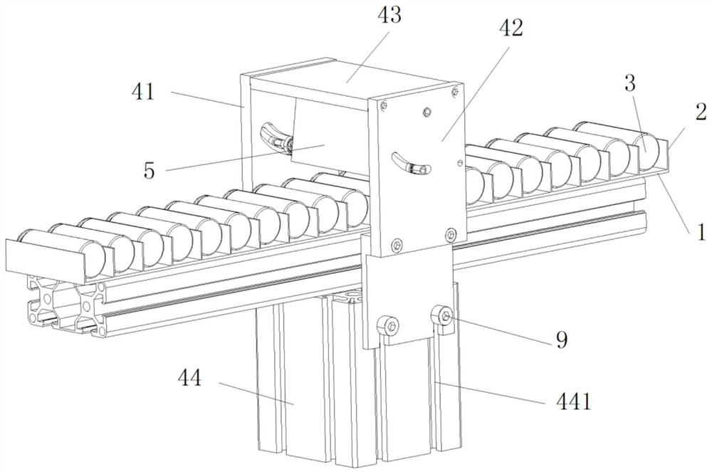 Conveying and blocking device and feeding device for cylindrical steel shell batteries