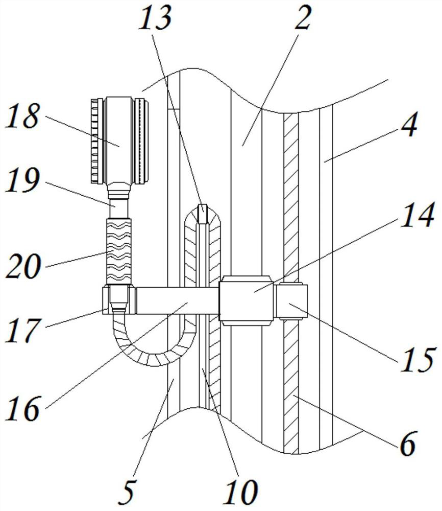 Spraying shower head capable of conveniently adjusting height of shower head