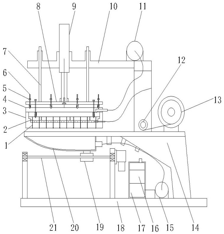 Thermal transfer printing device for breathable pattern on clothing surface and thermal transfer printing processing method thereof