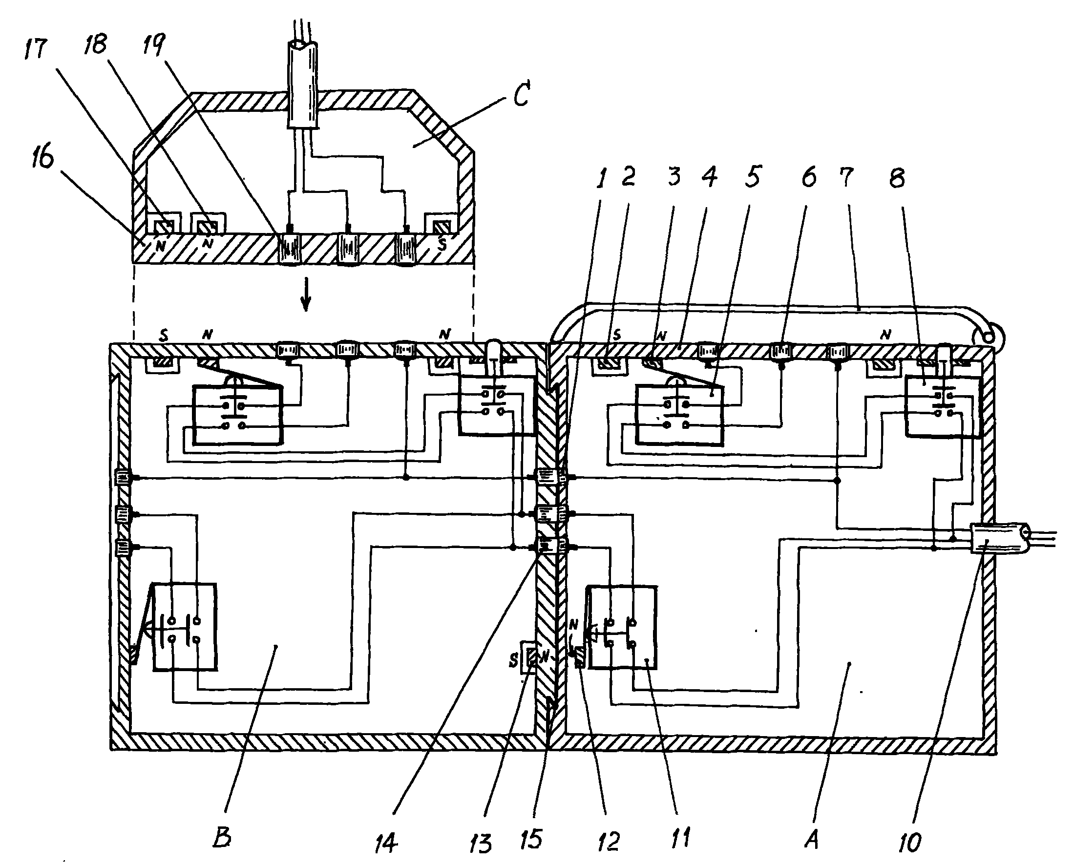 Magnetic suction socket and combination socket