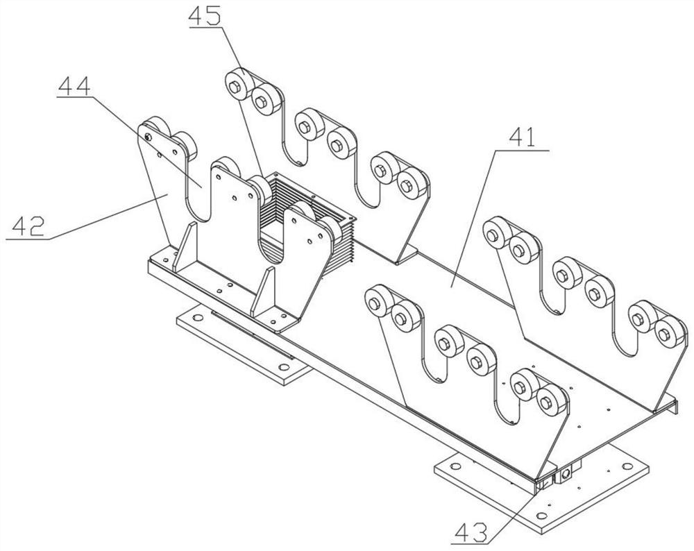 Turning transition device of conveyor