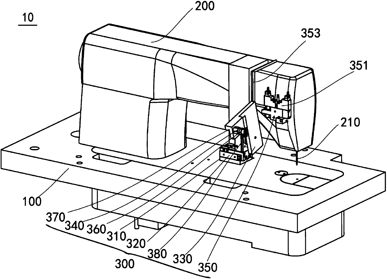 Auxiliary threading mechanism and sewing machine