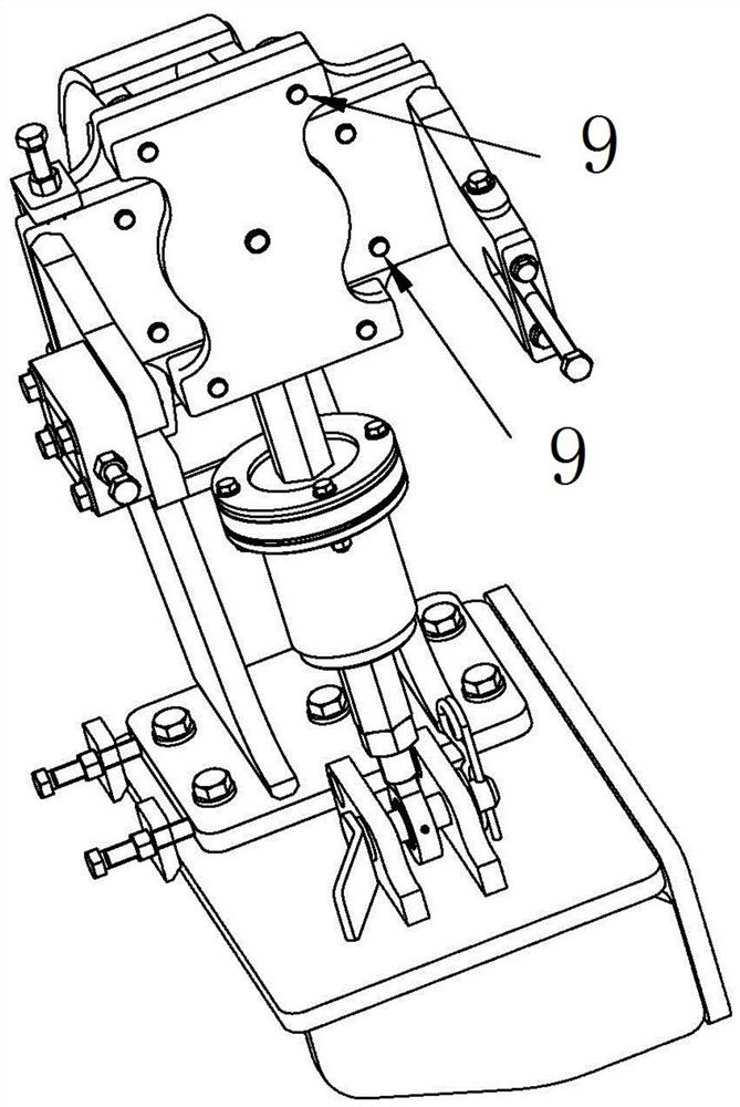 Belt wheel tensioning device for crushing and screening equipment