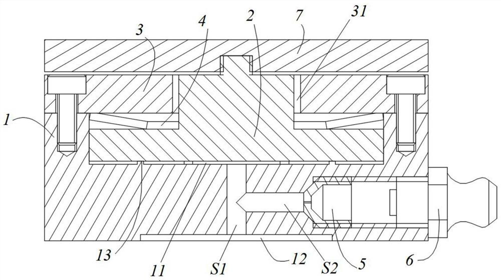 Hydrostatic bearing and hydrostatic guide rail assembly