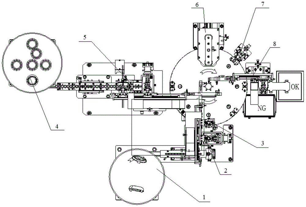 Lock sleeve cover cap riveting device and riveting method thereof