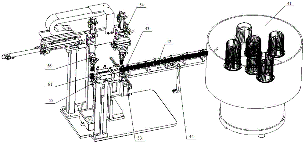 Lock sleeve cover cap riveting device and riveting method thereof