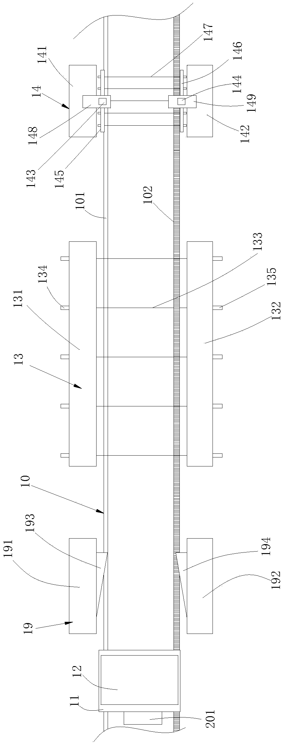 A foam brick cutting device for reducing reject rate