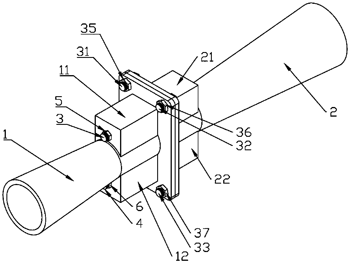 Venturi and porous plate combined cavitation device with adjustable relative position